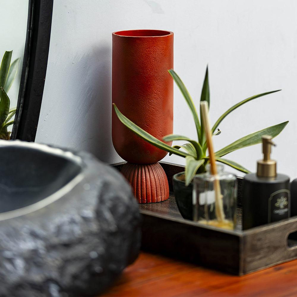Royis Vase - Living Shapes