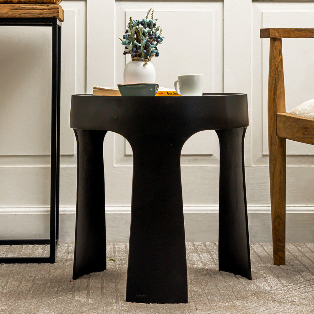 Jakusi Semi Outdoor Coffee Table