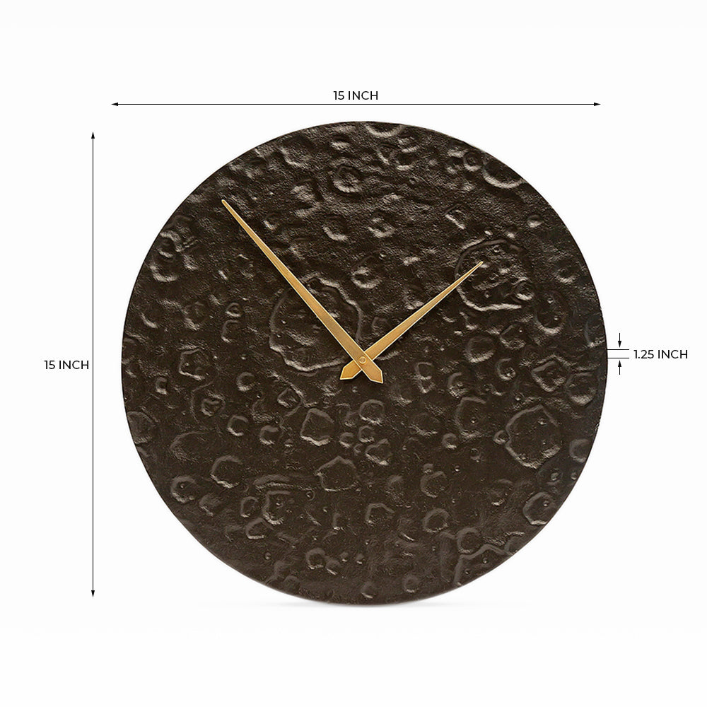 Velvet Vintage Clock