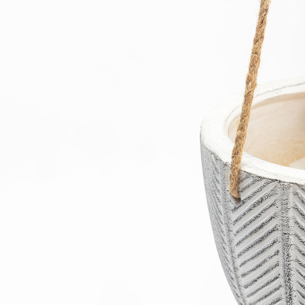 Yew Yard Ceramic Hanging Pot