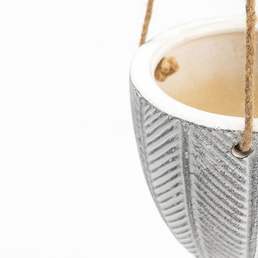 Yew Yard Ceramic Hanging Pot