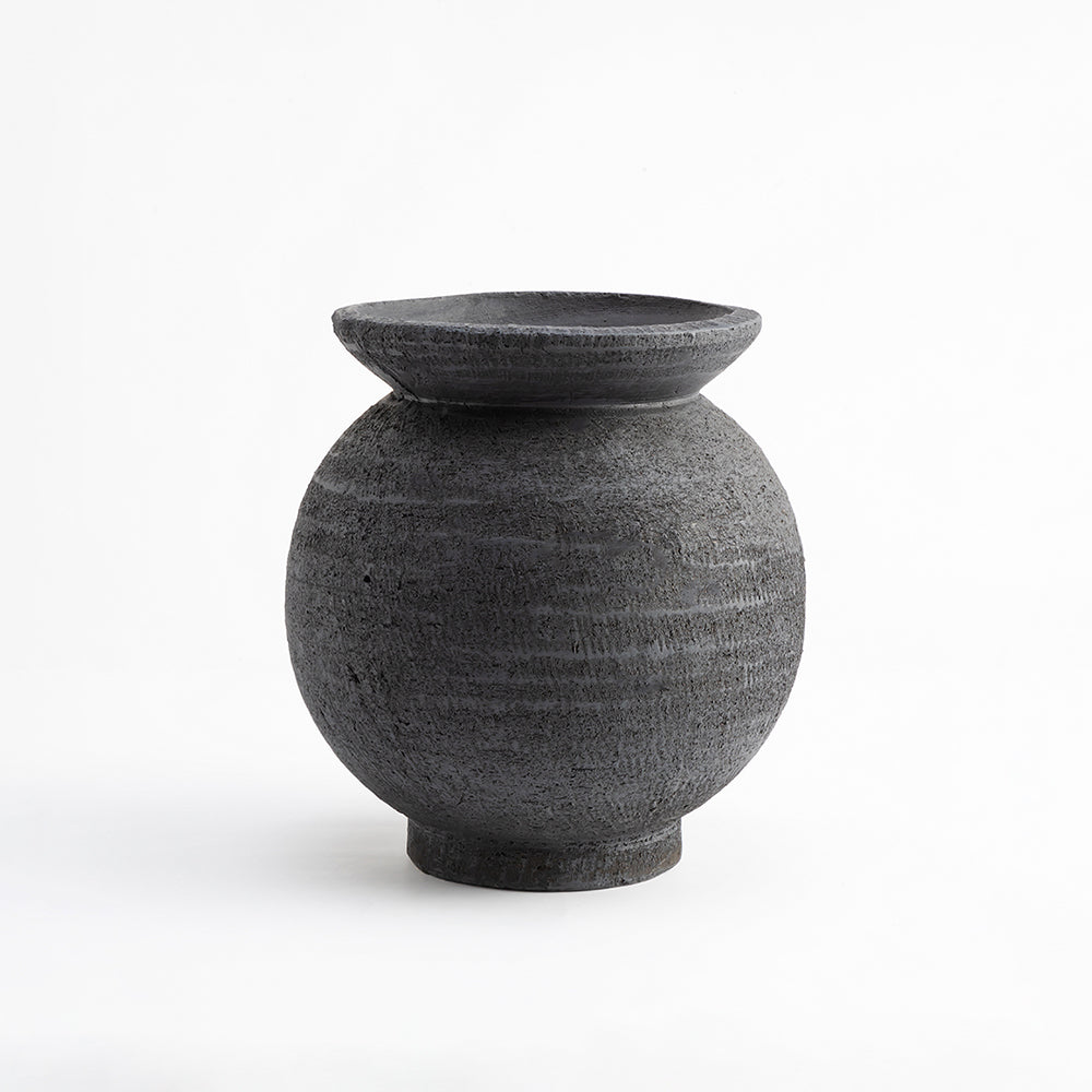 Dark Nite Terracotta Pot - Medium