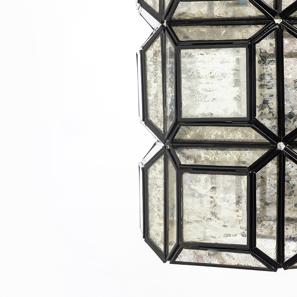 Avery Reeds Lamp