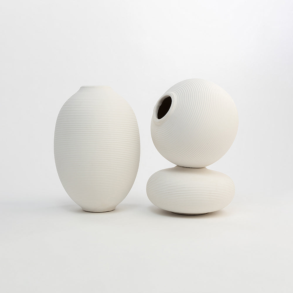 White Derek Terracotta Vase Set of 3