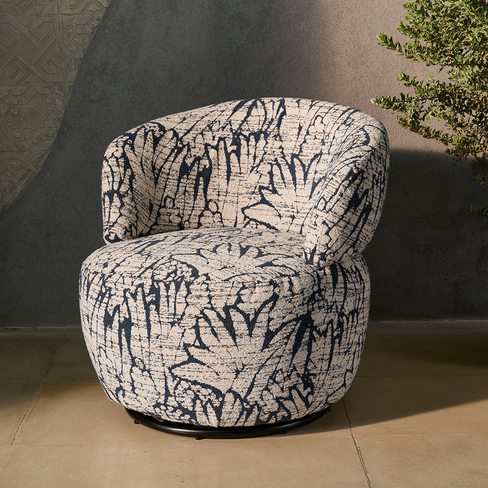 Chihiro Swivel Lounge Chair