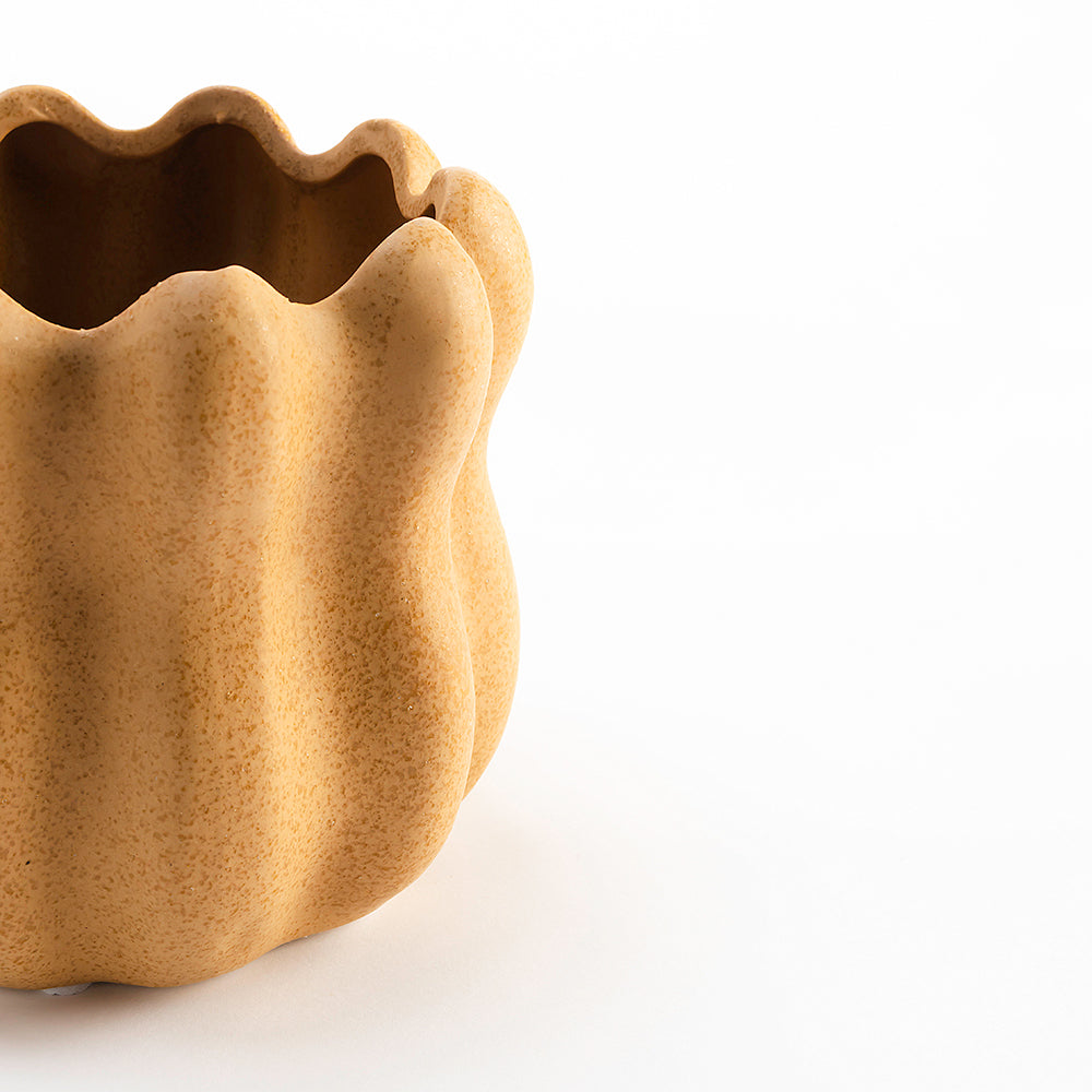Mocha Bloom Round Pot