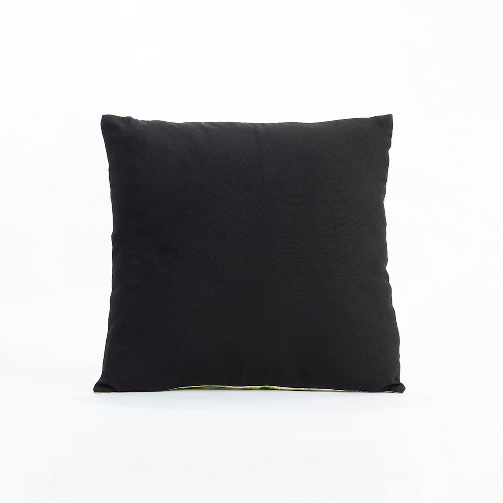Luxion Flow Cushion Covers with Cushion