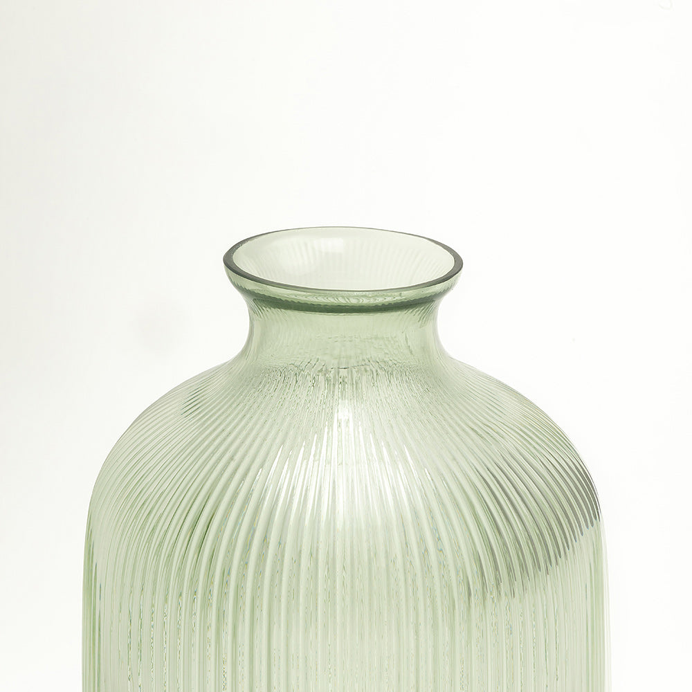Cloudveil Haven Glass Vase