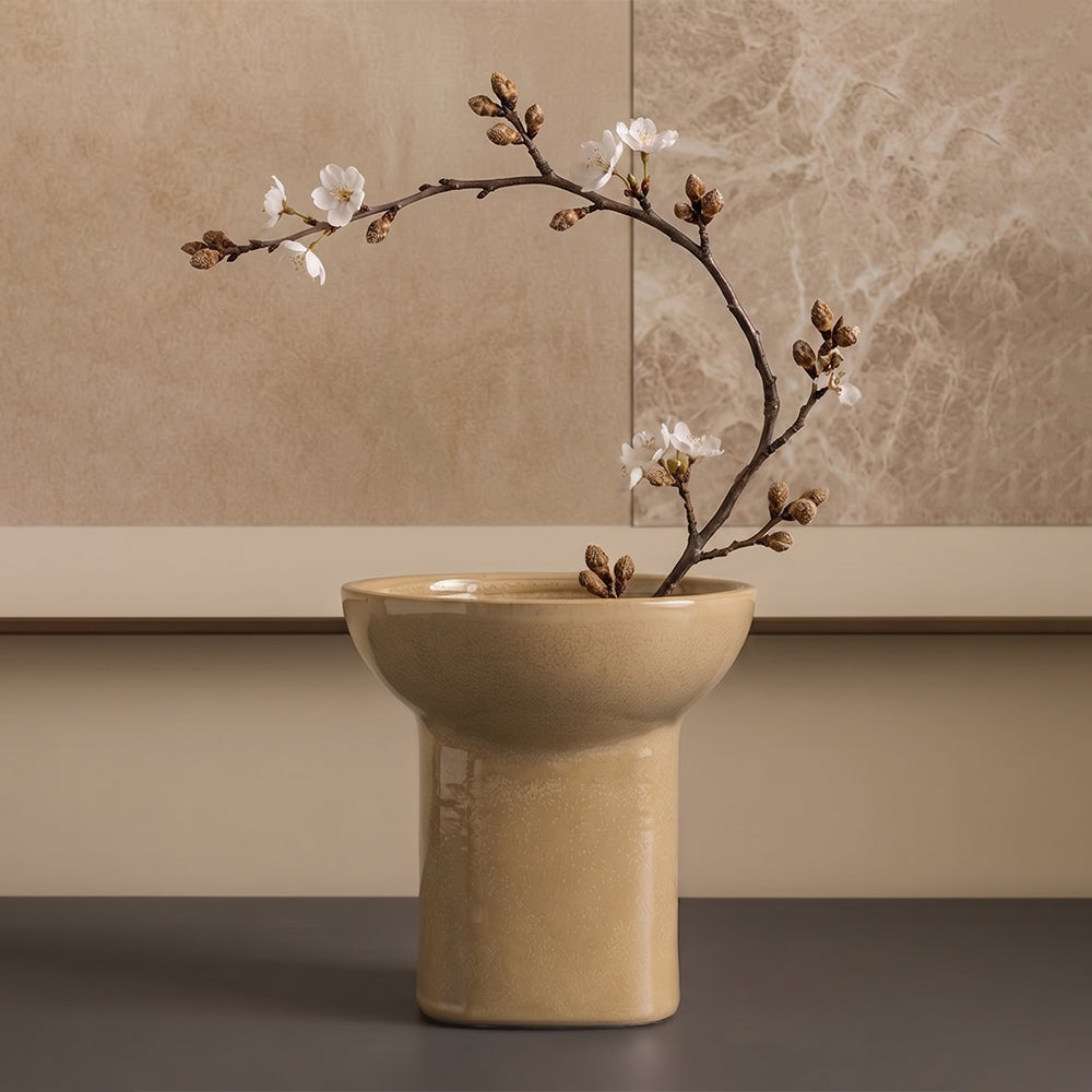 Silverpine Pinky Vase