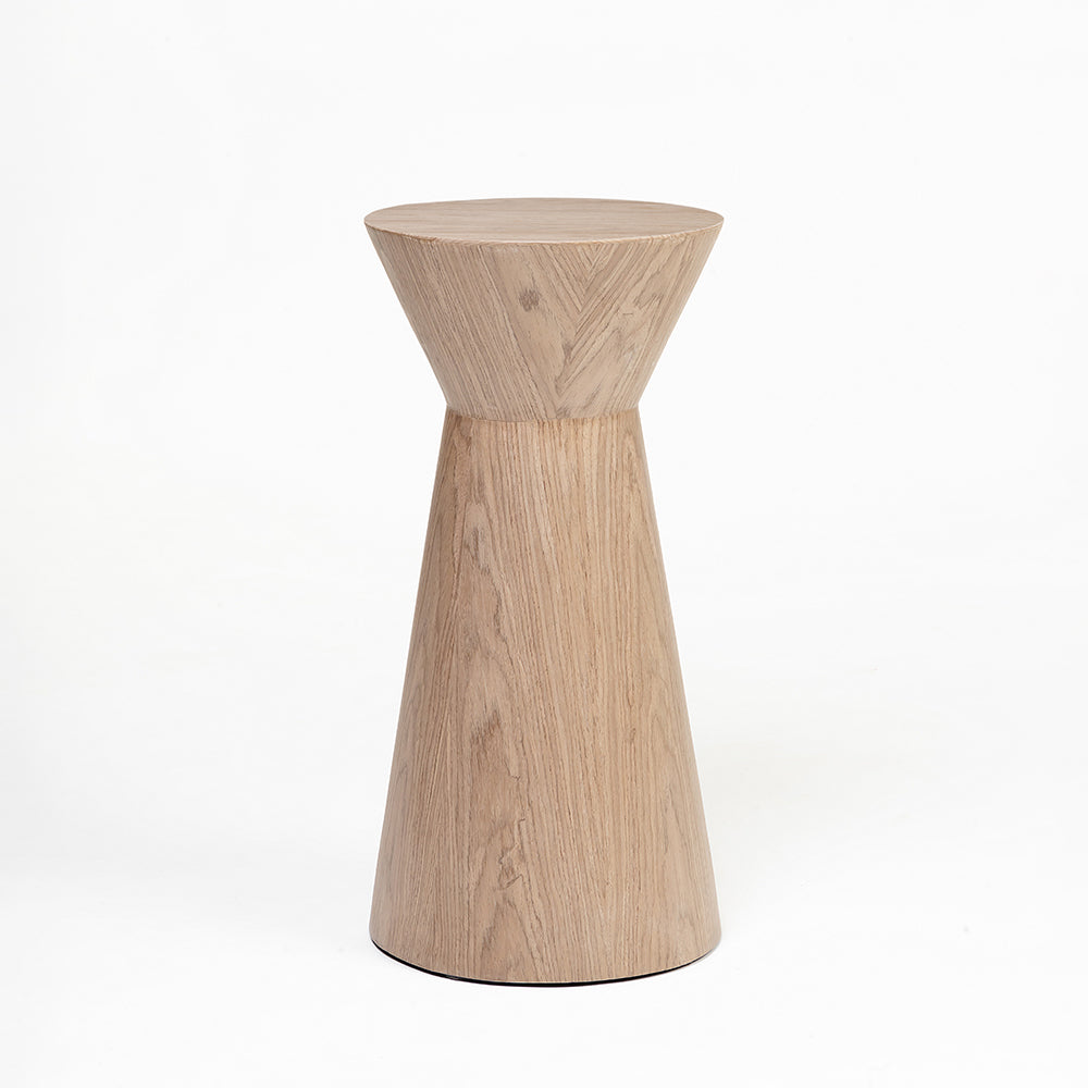 Vantarix Vanjie Accent Table