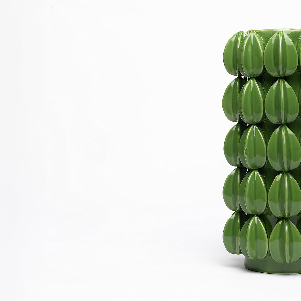 Vivencia Jishrel Ceramic Pot
