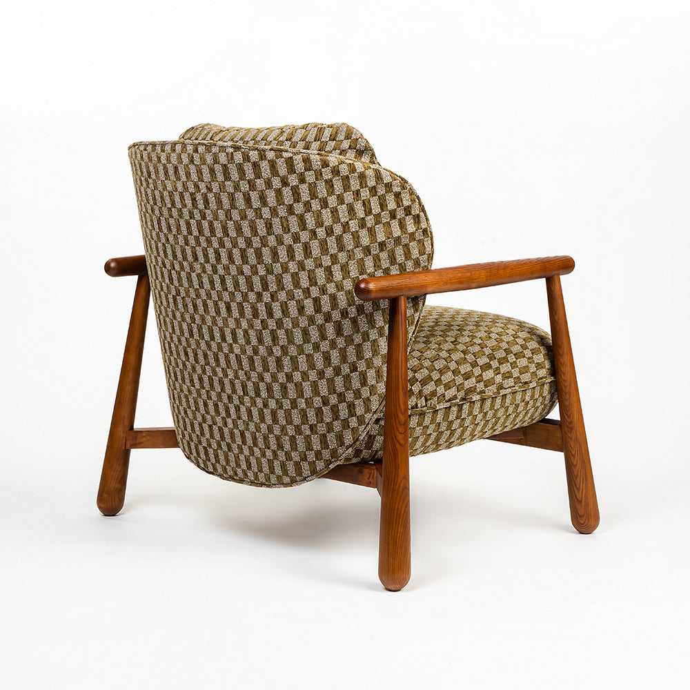 Nenaur Boucle Chair with Wood