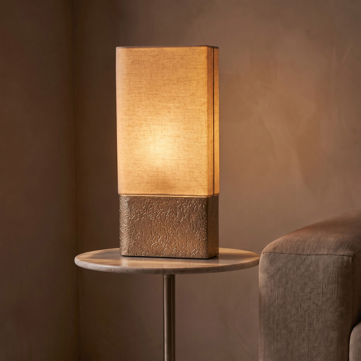 Flora Resin Table Lamp
