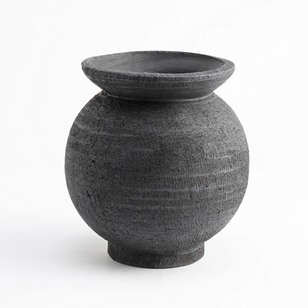 Dark Nite Terracotta Pot