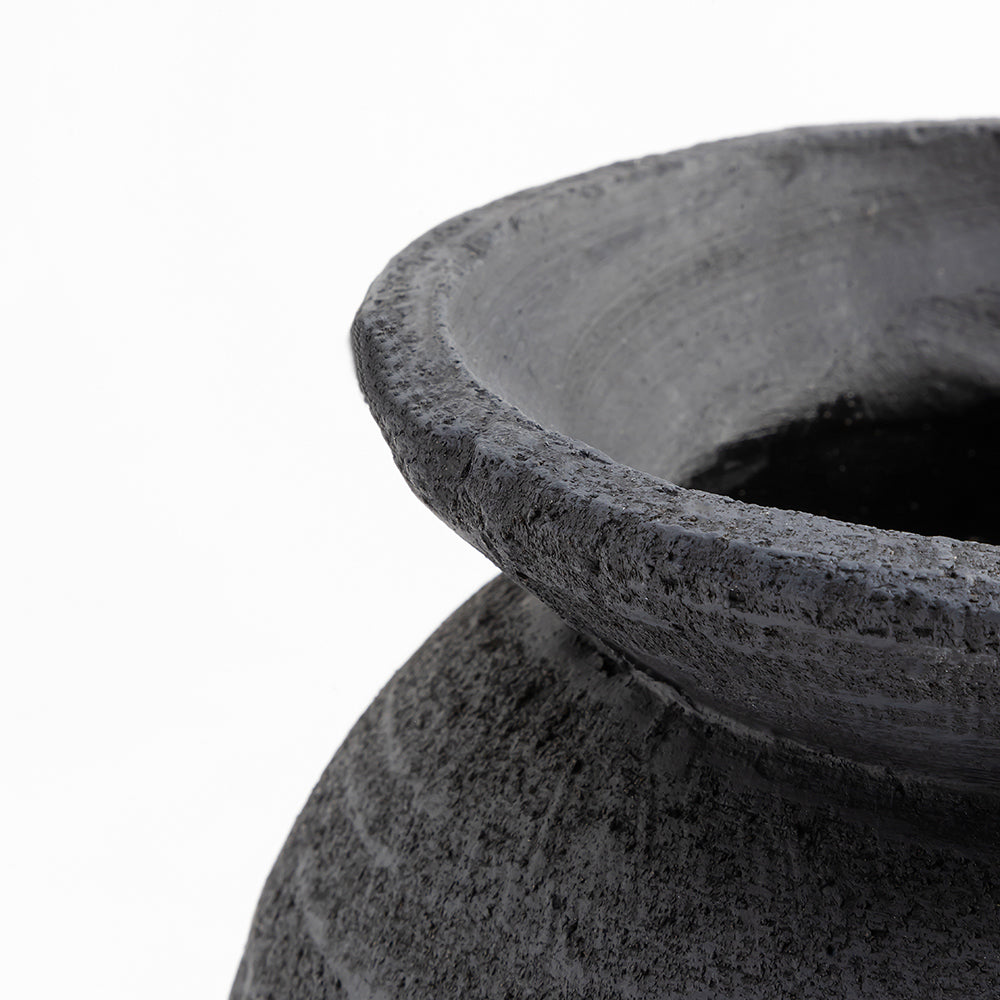 Dark Nite Terracotta Pot - Medium