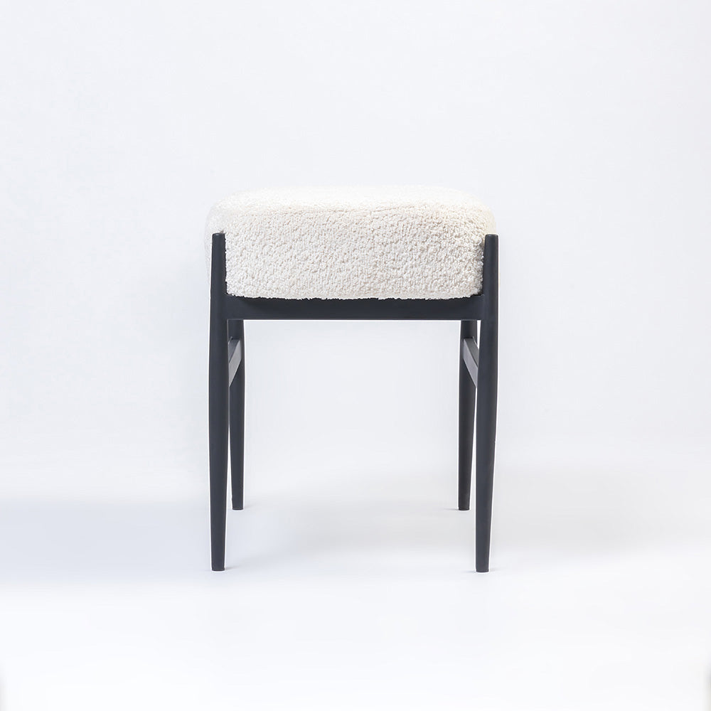 Quaint Iron Bench - White