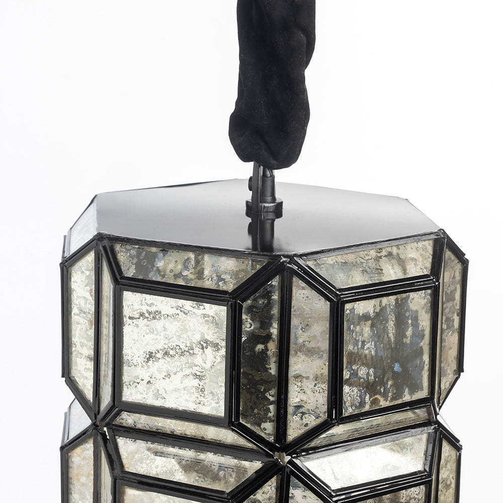 Avery Reeds Lamp