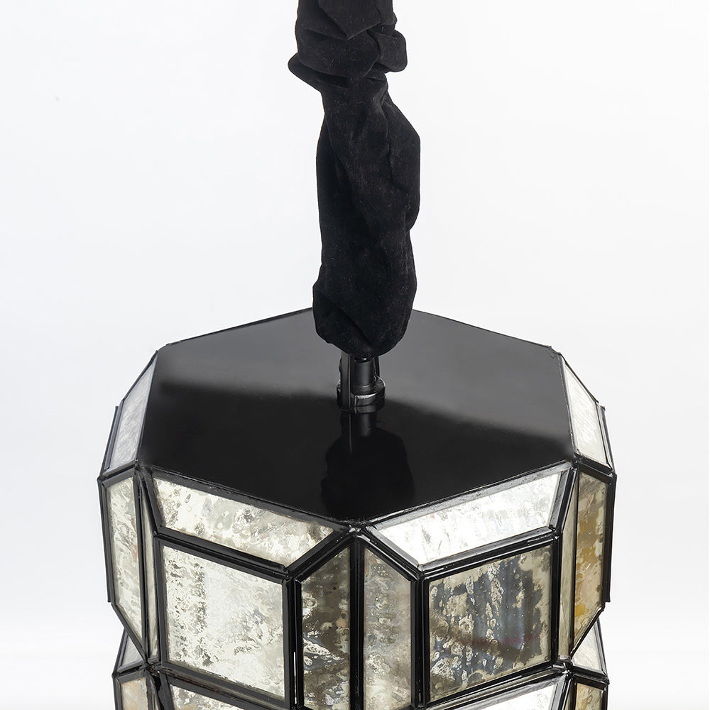 Avery Reeds Lamp