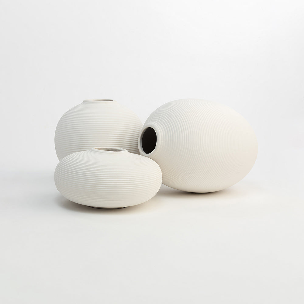 White Derek Terracotta Vase Set of 3