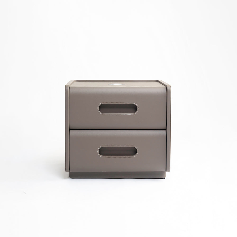 Auburn Leather Bed - King Queen Double bed Bed Bed + 1 Bedside Table Bed + 2 Bedside Table