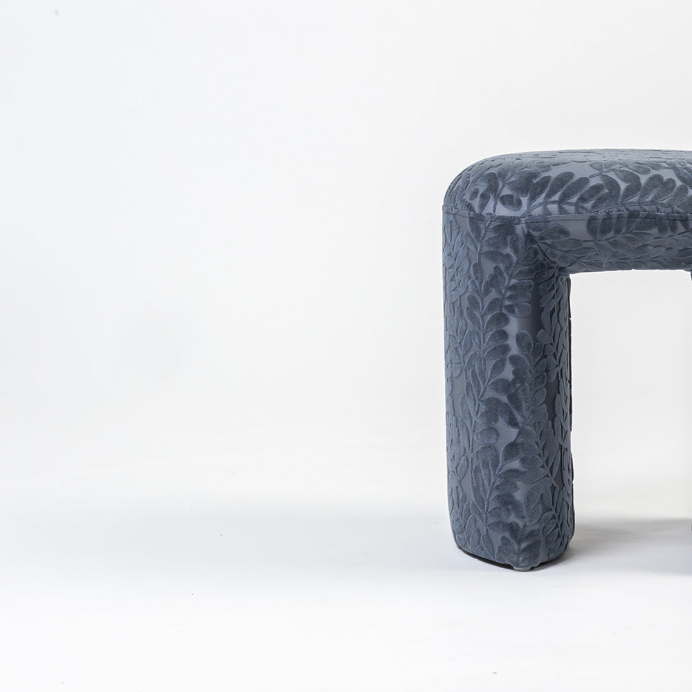 Gravira Shift Pouf