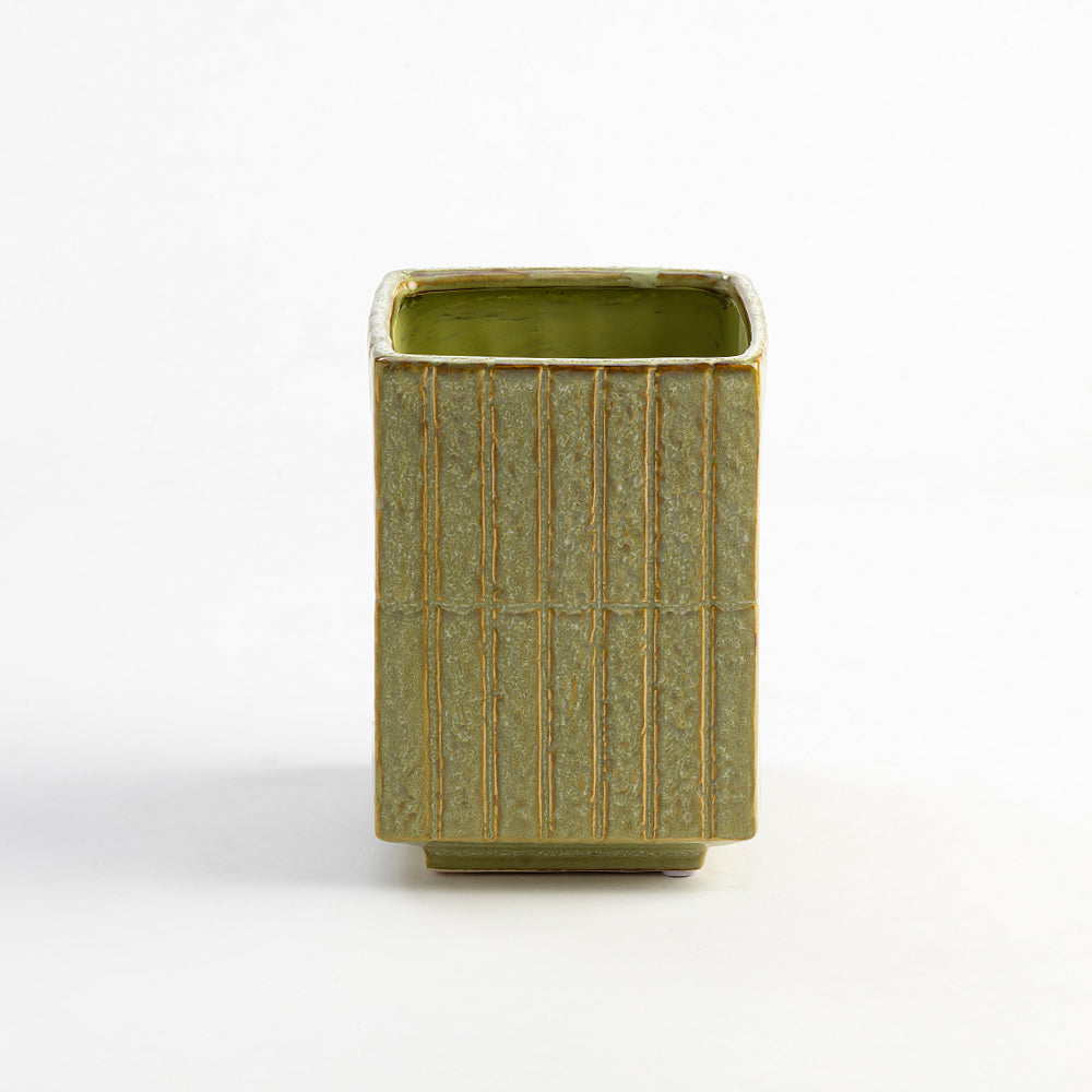 Lavelle Darling Flowerpot