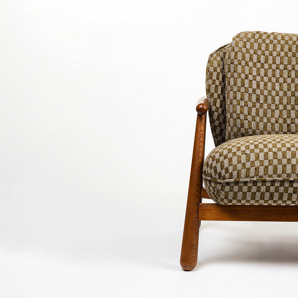 Nenaur Boucle Chair with Wood