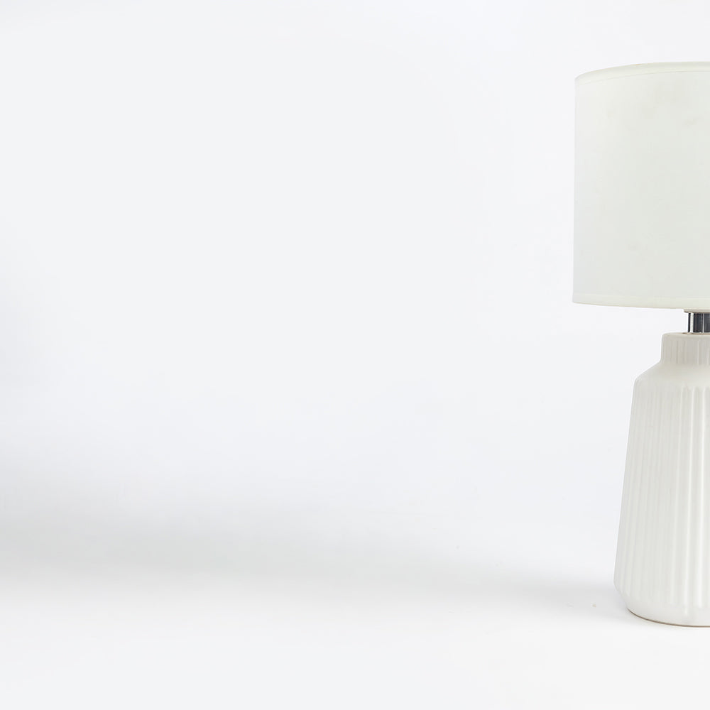 Obsedian Silk Ceramic Fabric Shade Table Lamp - White